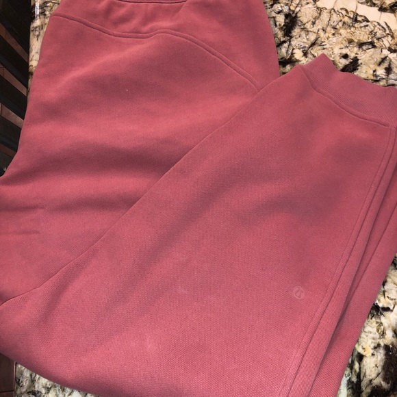 “Brier Rose” colored lululemon scuba high rise jogger 28 inch - Picture 4 of 4